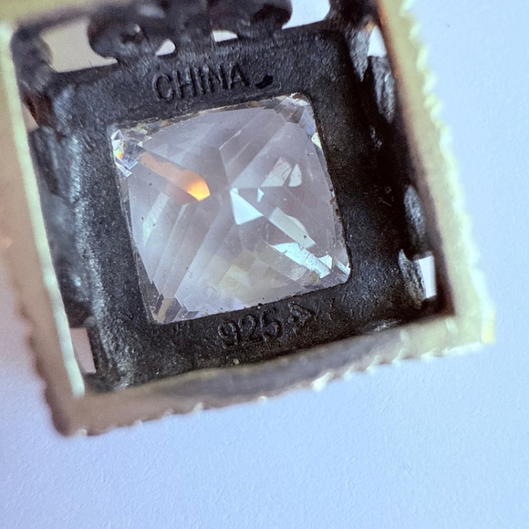 Silpada Solitaire White Cubic Zirconia CZ Fleur De Lis Rocker Pendant Necklace - Picture 6 of 7